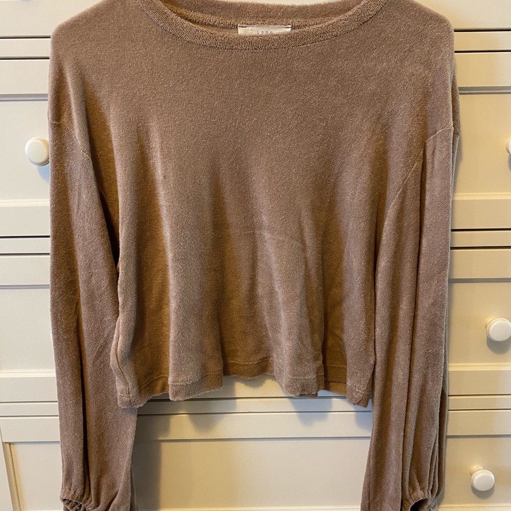 Balloon sleeve sweater